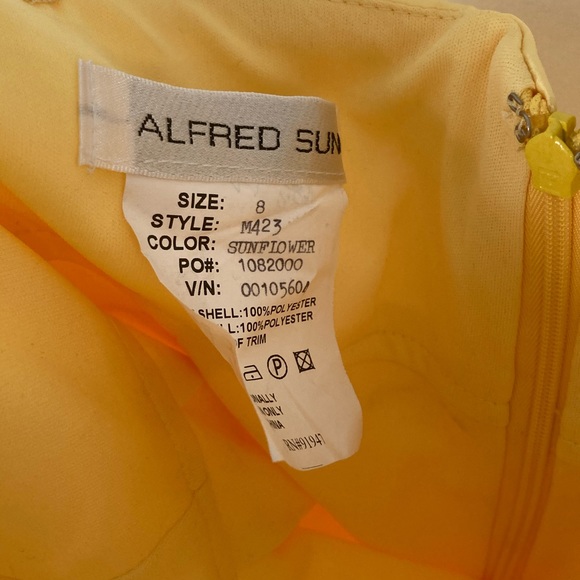 Alfred Sung, Strapless Sunflower Yellow dress. - Picture 3 of 5